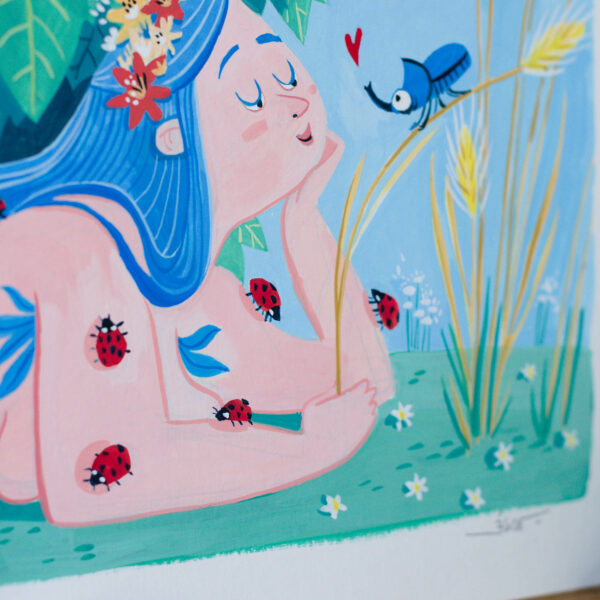 peinture d'une femme aux cheveux bleus allongée dans l'herbe avec des coccinelle et un scarabée rhinocéros