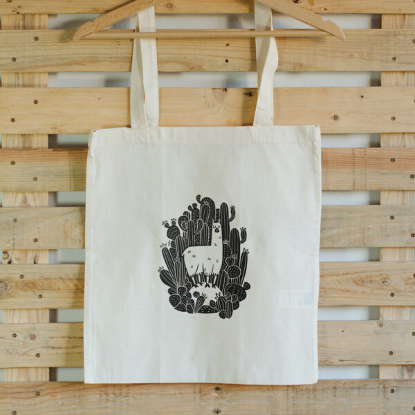 sac écru en coton biologique imprimé en linogravure avec un lama