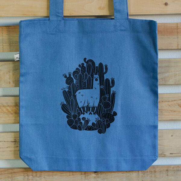 sac bleu en coton biologique imprimé en linogravure avec un lama