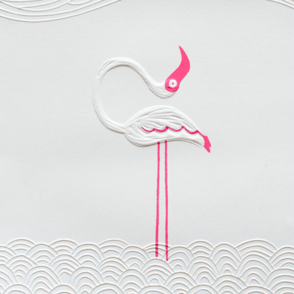 estampe contemporaine minimaliste représentant un flamant rose très épuré avec gaufrage du papier