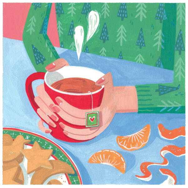illustration chaleureuse à la gouache de deux mains qui encerclent une tasse de thé fumante. Le sachet de thé infuse dans la tasse. La personne porte un pull de Noël vert décoré de sapin. Au premier plan, des sablés de Noël et des quartiers de mandarines sont sur la table.